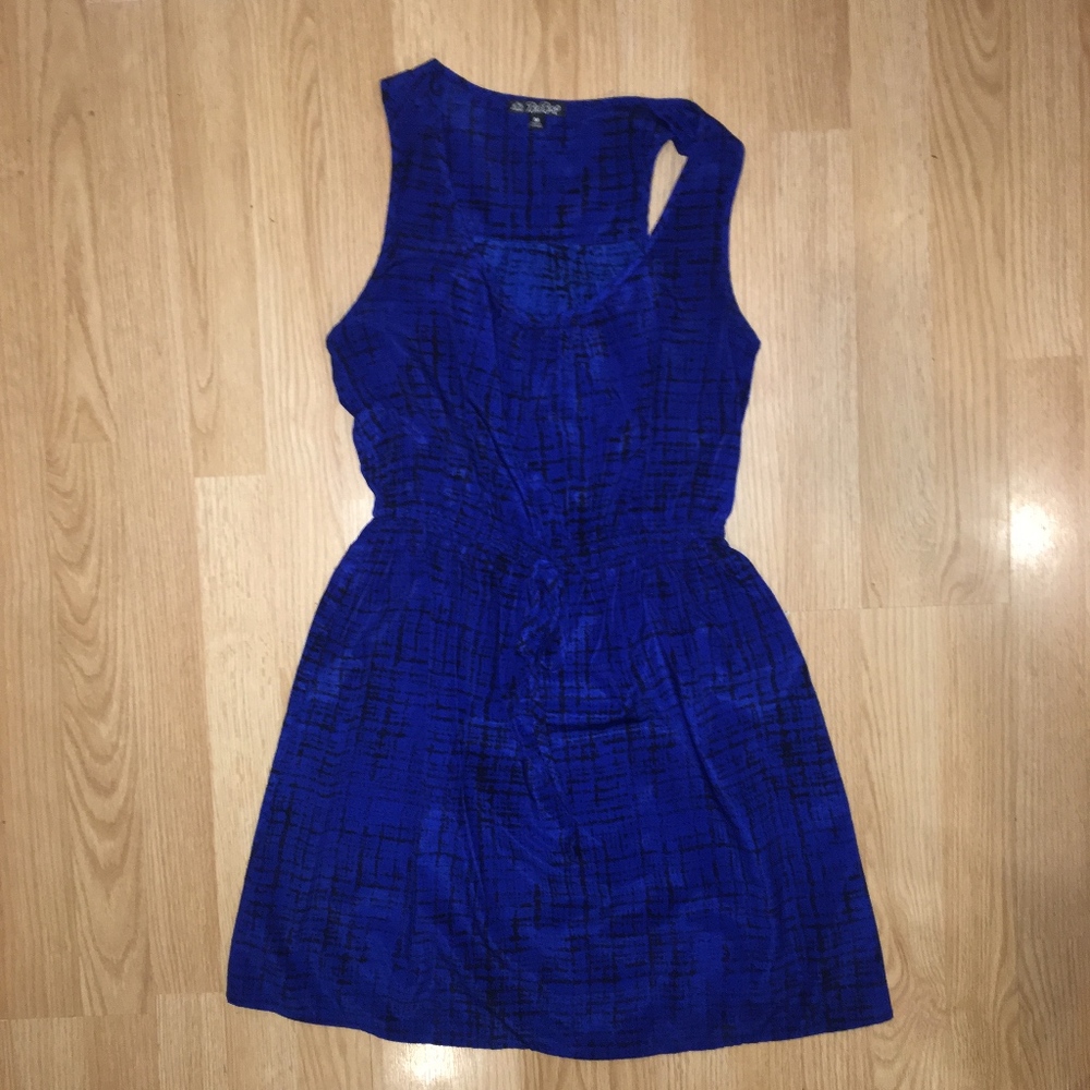 Sleeveless Cinch Waist Tie Front Dress